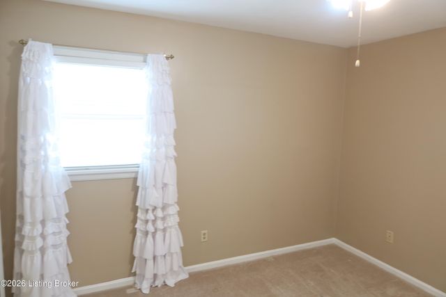 3503 Fernheather Dr, Louisville, KY 40216