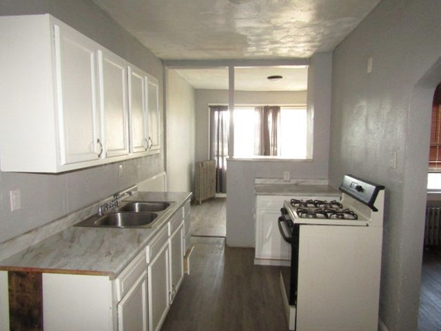 153 Ormsby Avenue, Mt Oliver, PA 15210