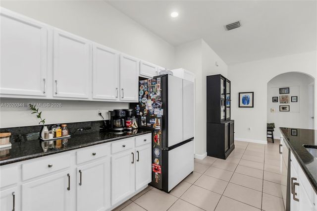 17064 SW 90th Way, Miami, FL 33196