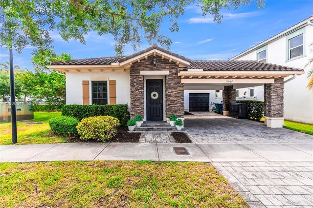 17064 SW 90th Way, Miami, FL 33196