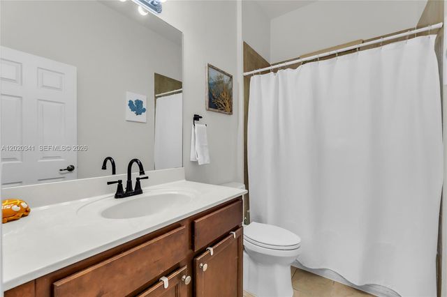 17064 SW 90th Way, Miami, FL 33196