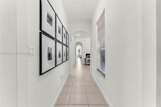 17064 SW 90th Way, Miami, FL 33196