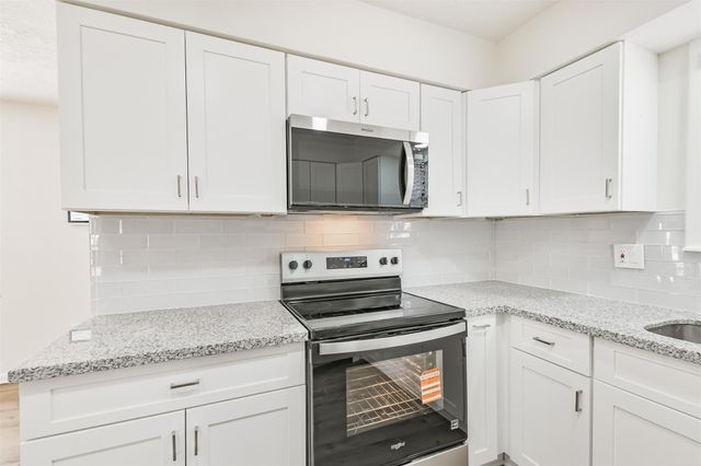 422 Dover Lane, Spring, TX 77373