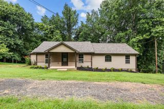 1500 Cumberland Heights Rd, Clarksville, TN 37040