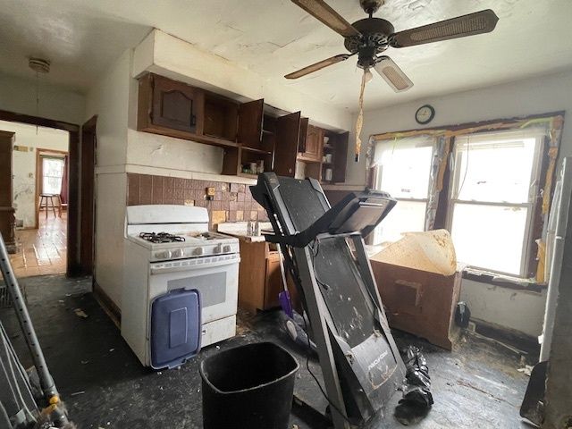 9958 S La Salle Street, Chicago, IL 60628