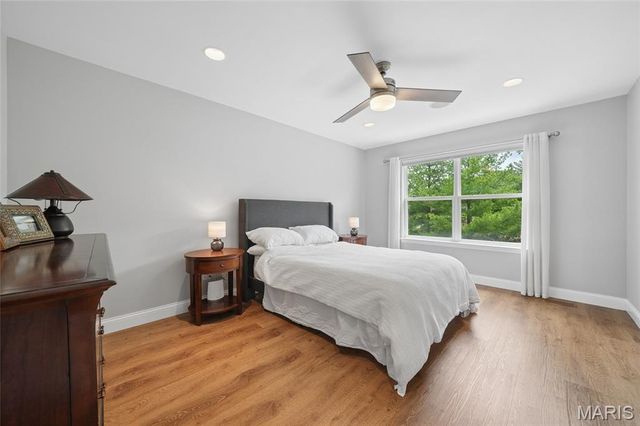 9318 Kenneth Place, St Louis, MO 63132