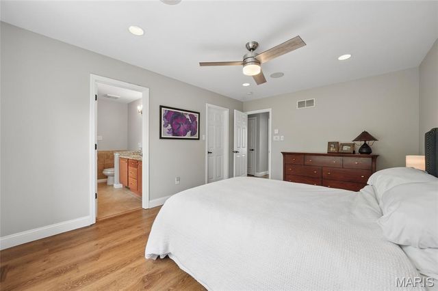 9318 Kenneth Place, St Louis, MO 63132