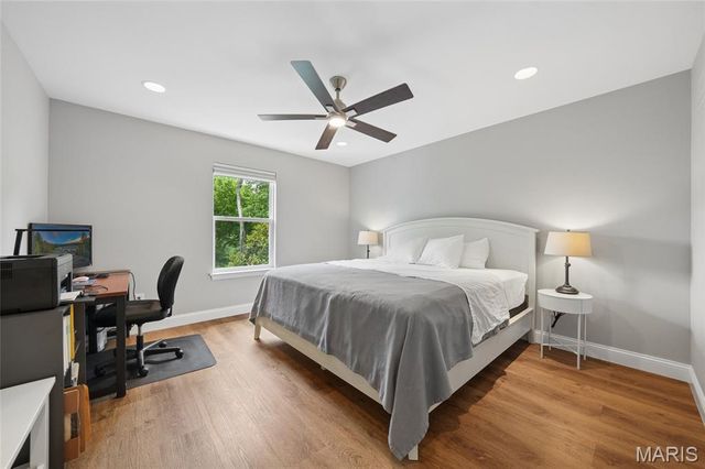 9318 Kenneth Place, St Louis, MO 63132