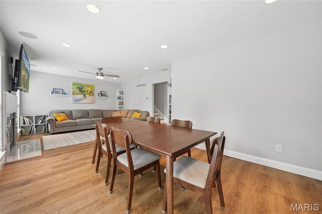 9318 Kenneth Place, St Louis, MO 63132