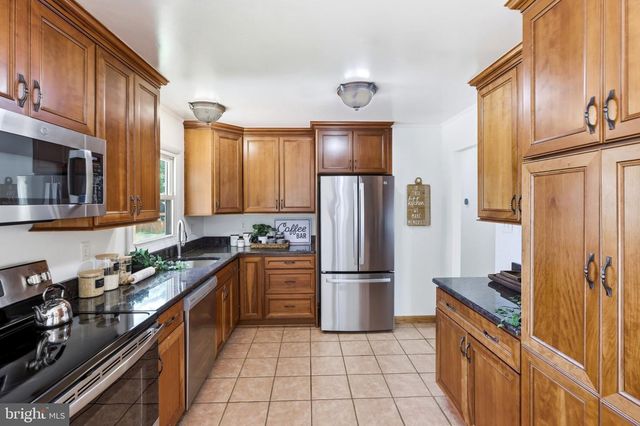 944 AUTUMNWOOD DR, Gambrills, MD 21054