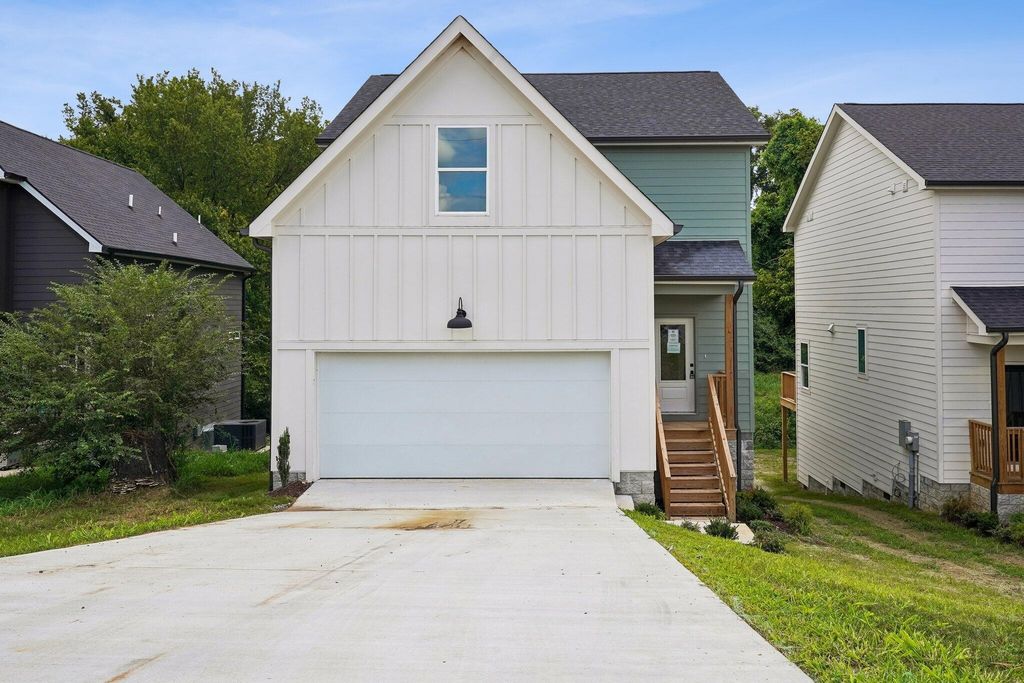 1809 Golf Club Rd, Old Hickory, TN 37138