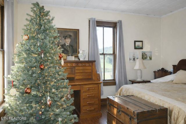 416 W Wheeler St, Rockwood, TN 37854