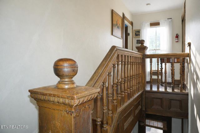 416 W Wheeler St, Rockwood, TN 37854