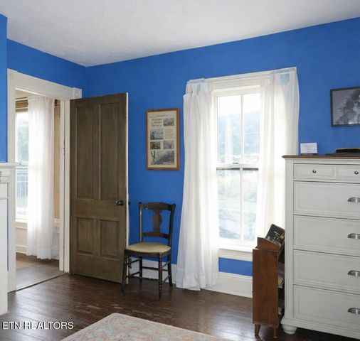 416 W Wheeler St, Rockwood, TN 37854