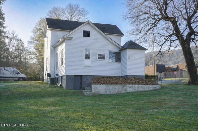 416 W Wheeler St, Rockwood, TN 37854