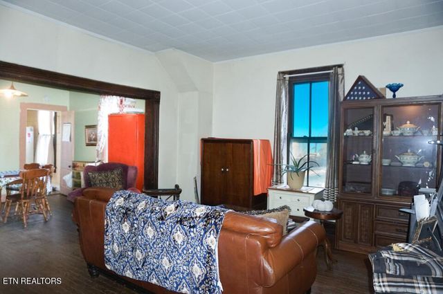 416 W Wheeler St, Rockwood, TN 37854