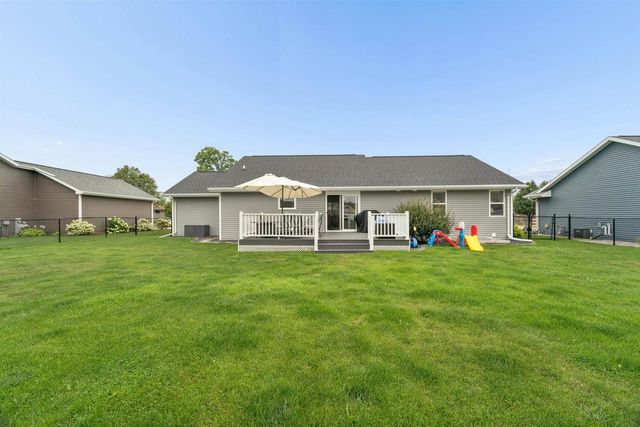 2406 HENDRICKS AVENUE, Kaukauna, WI 54130