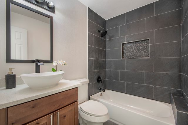 2510 Gladiolus Lane, Dallas, TX 75233