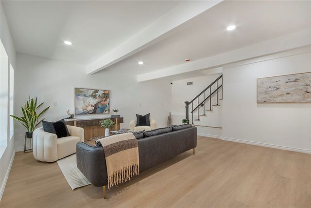 2510 Gladiolus Lane, Dallas, TX 75233