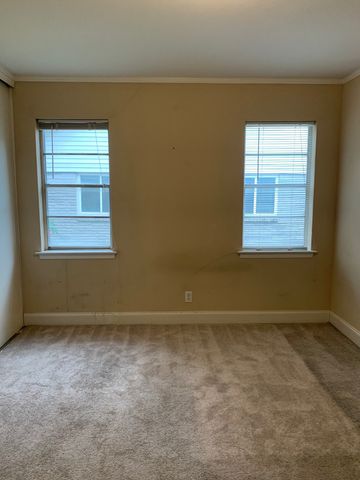 913 W Northgate Drive, Irving, TX 75062