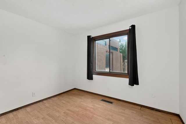 3300 La Mancha Drive NW, Albuquerque, NM 87104