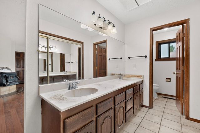 3300 La Mancha Drive NW, Albuquerque, NM 87104