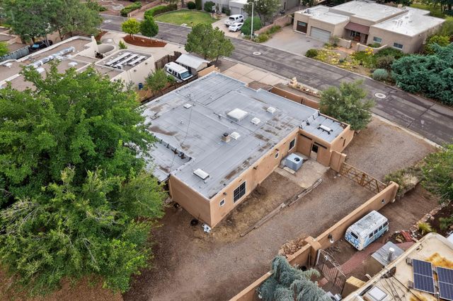 3300 La Mancha Drive NW, Albuquerque, NM 87104
