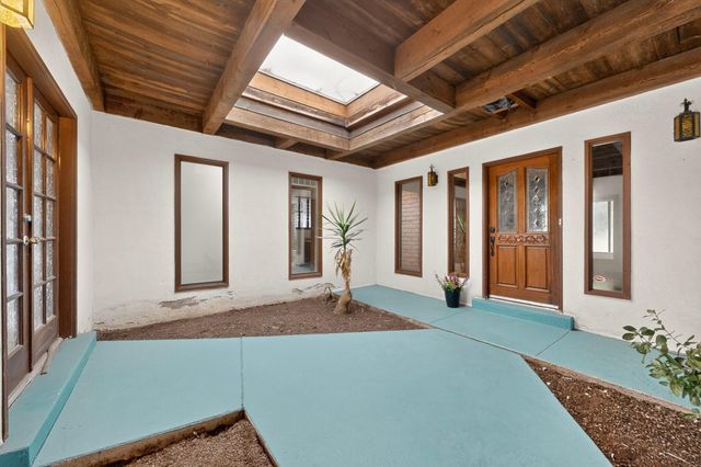 3300 La Mancha Drive NW, Albuquerque, NM 87104