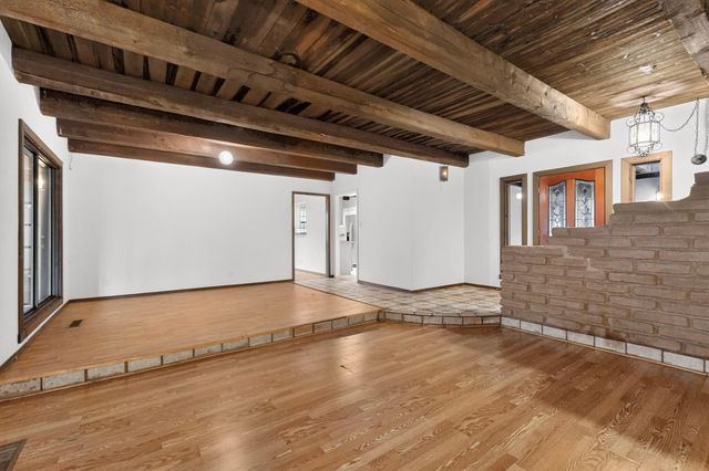 3300 La Mancha Drive NW, Albuquerque, NM 87104