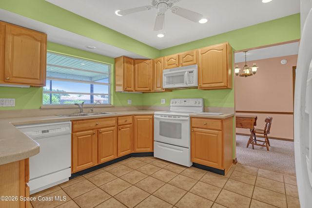431 Ellington Avenue SE, Palm Bay, FL 32909