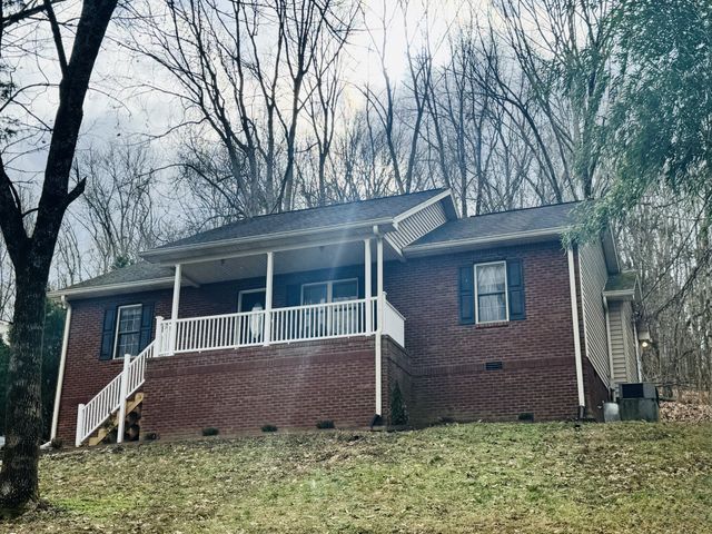 120 Skyview Dr, Carthage, TN 37030