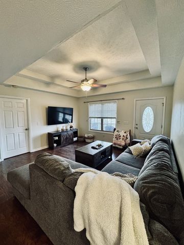 120 Skyview Dr, Carthage, TN 37030