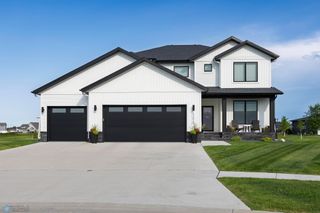 5606 43rd Street S, Fargo, ND 58104