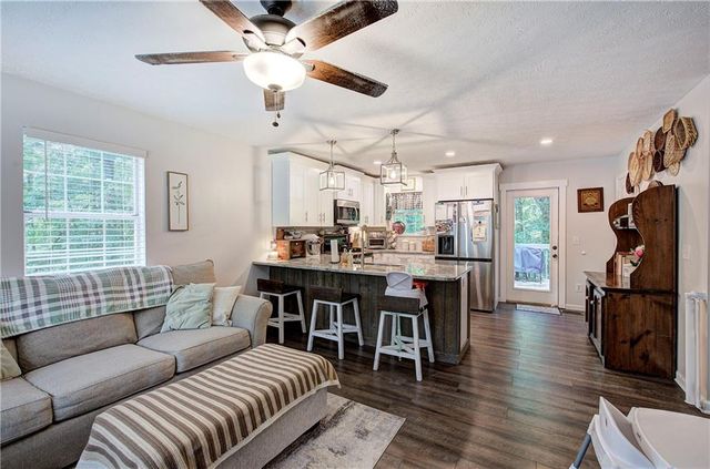90 Amanda Lane SW, Cartersville, GA 30120