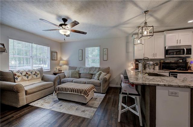 90 Amanda Lane SW, Cartersville, GA 30120