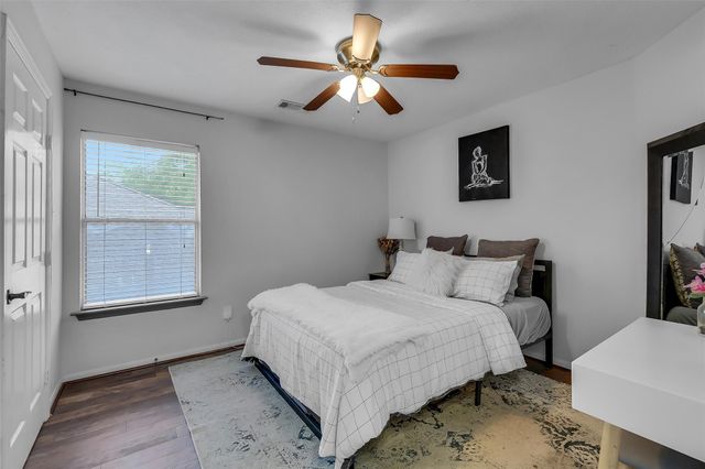 130 S Millport Circle, Spring, TX 77382