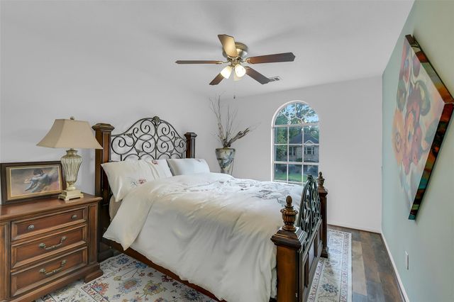 130 S Millport Circle, Spring, TX 77382