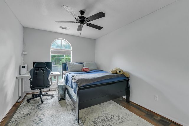 130 S Millport Circle, Spring, TX 77382