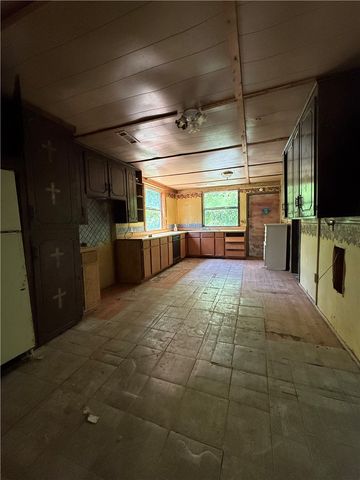 17932 Pine Ridge Road, Springdale, AR 72764