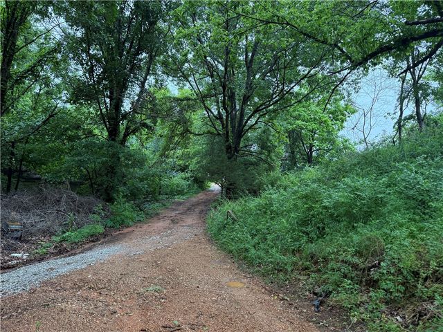 17932 Pine Ridge Road, Springdale, AR 72764
