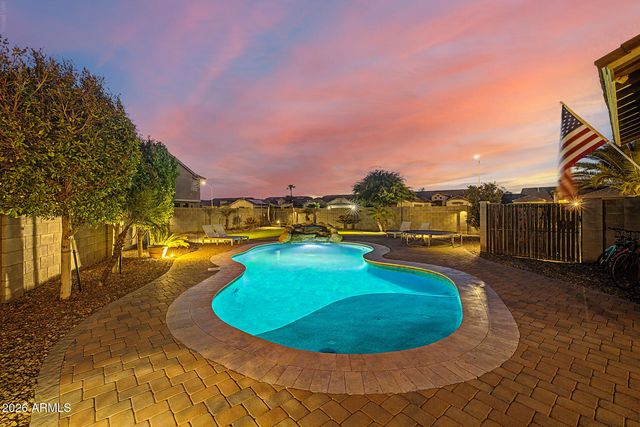 16413 W SANDRA Lane, Surprise, AZ 85388