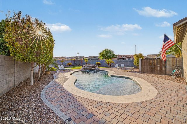 16413 W SANDRA Lane, Surprise, AZ 85388