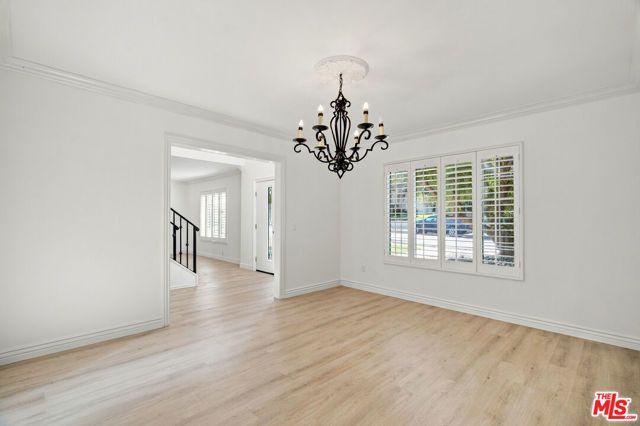 22777 Brenford Street, Woodland Hills (los Angeles), CA 91364