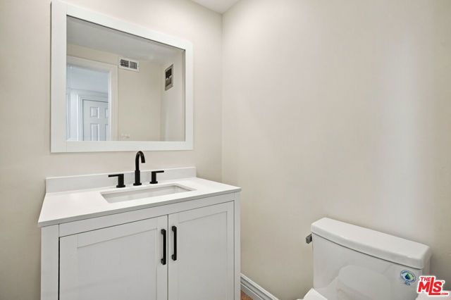 22777 Brenford Street, Woodland Hills (los Angeles), CA 91364