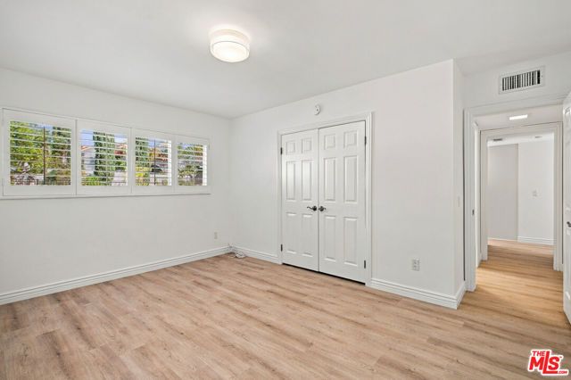 22777 Brenford Street, Woodland Hills (los Angeles), CA 91364