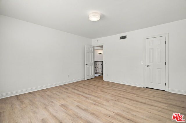 22777 Brenford Street, Woodland Hills (los Angeles), CA 91364