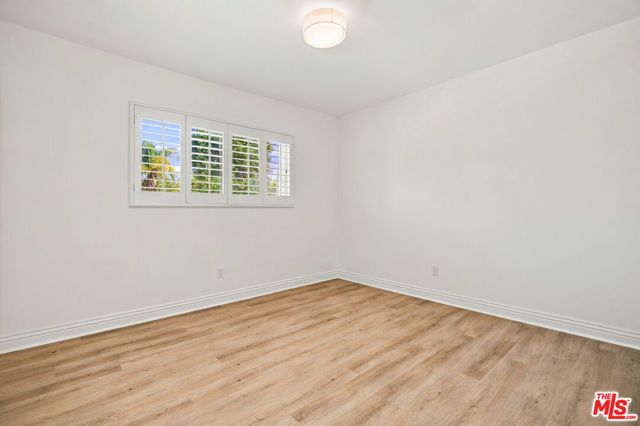 22777 Brenford Street, Woodland Hills (los Angeles), CA 91364