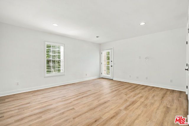 22777 Brenford Street, Woodland Hills (los Angeles), CA 91364