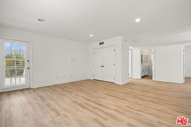 22777 Brenford Street, Woodland Hills (los Angeles), CA 91364