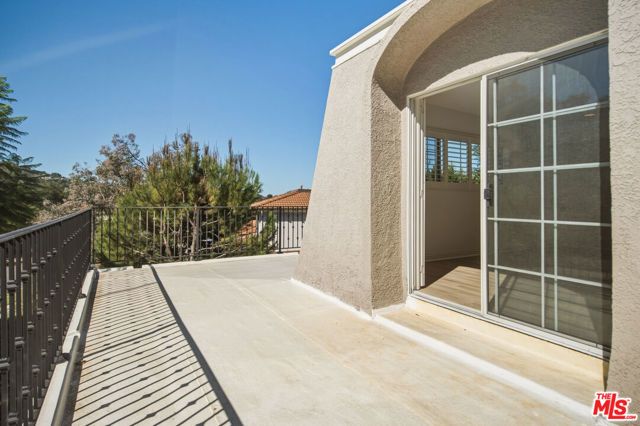 22777 Brenford Street, Woodland Hills (los Angeles), CA 91364